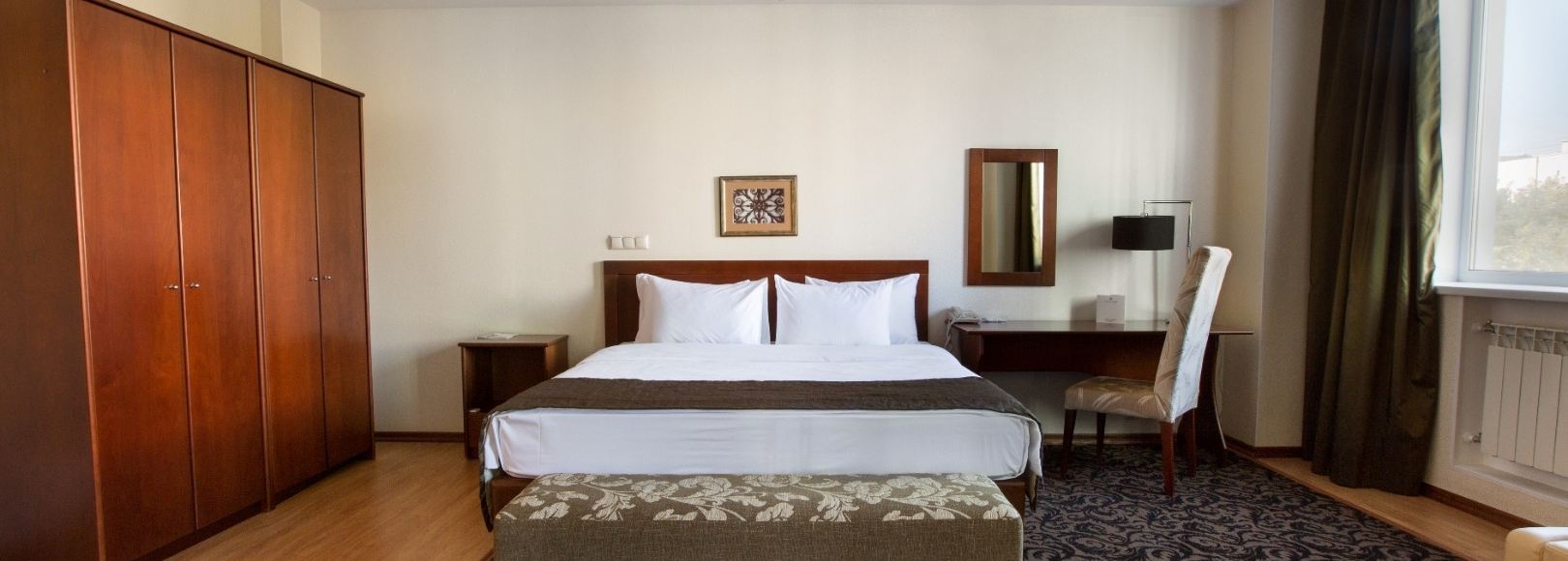 Фотография гостиницы Бенефит Плаза Конгресс Отель