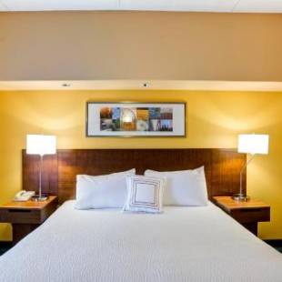 Фотографии гостиницы 
            Fairfield Inn & Suites Christiansburg