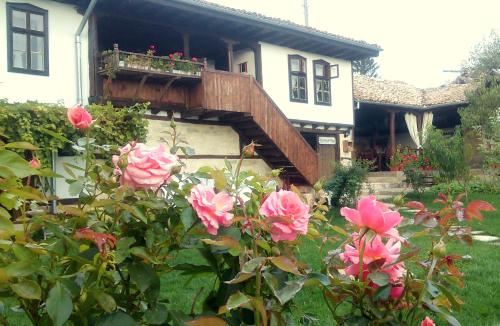 Фотография гостевого дома Osmarski Houses