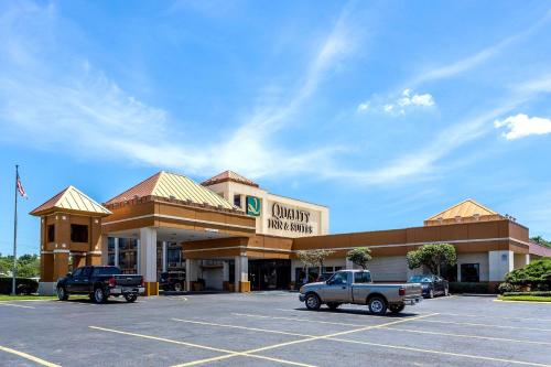 Фотографии гостиницы 
            Quality Inn & Suites Baton Rouge West - Port Allen