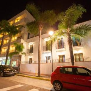 Фотографии гостиницы 
            Hotel Carmen Almuñécar by Bossh Hotels