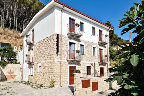 Фотография гостиницы Hotel Goloritzé