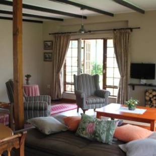 Фотографии гостевого дома
Cottage Suikerbekkie