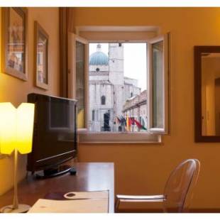 Фотографии гостиницы
Residenza dei Capitani