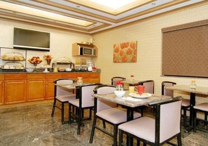 Фотография мотеля Days Inn by Wyndham Runnemede Philadelphia Area