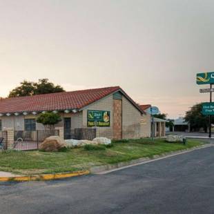 Фотографии мотеля
Quality Inn San Angelo