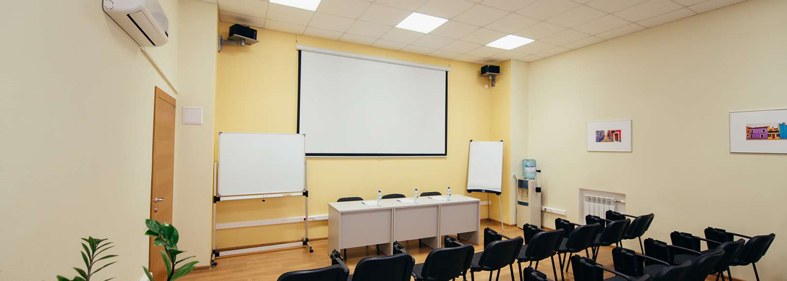 Фотография конференц-зала Конференц-зал БЦ Виктория