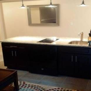 Фотографии апарт отеля
Stylish 4BR condo in Downtown by Hosteeva