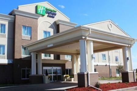 Фотография гостиницы Holiday Inn Express - Albert Lea, an IHG Hotel