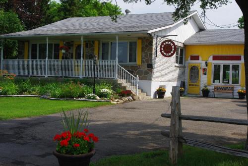 Фотография мини отеля Atelier Galerie Anne Drouin Peinture & Pension