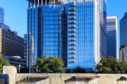 Фотография гостиницы Kimpton Tryon Park Hotel, an IHG Hotel