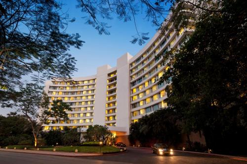 Фотография гостиницы Marriott Executive Apartment - Lakeside Chalet, Mumbai