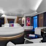 Фотография гостиницы V Hotel Dubai, Curio Collection by Hilton