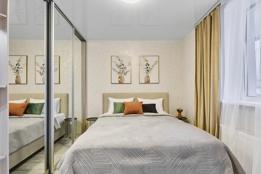 Фотография квартиры Квартира Стильная Посуточно в Доме Комфорт-Класса рядом с Центром Города