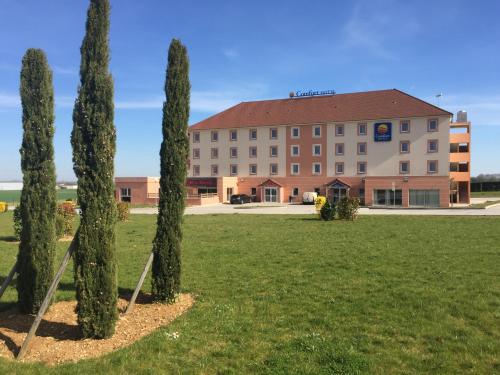 Фотография гостиницы Comfort Hotel Dijon Sud - 21600 LONGVIC