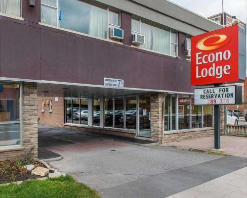 Фотография мотеля Econo Lodge Downtown Ottawa