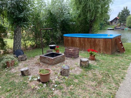 Фотография гостевого дома Kis Veréb Körösparti Házikó