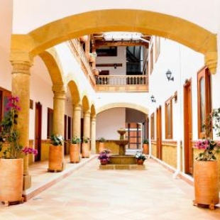Фотография гостиницы Hospederia Villa de los Sáenz