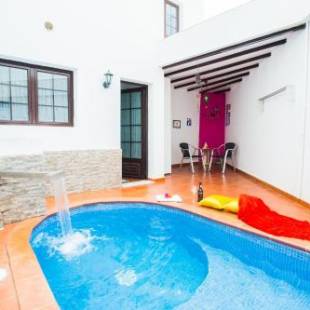 Фотографии гостевого дома
Casa Lola