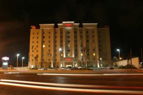 Фотография гостиницы Hampton Inn Tampico Airport