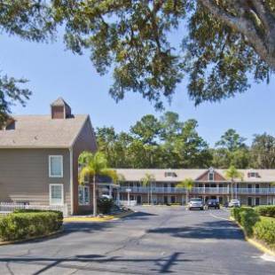 Фотографии гостиницы
GatorTown Inn