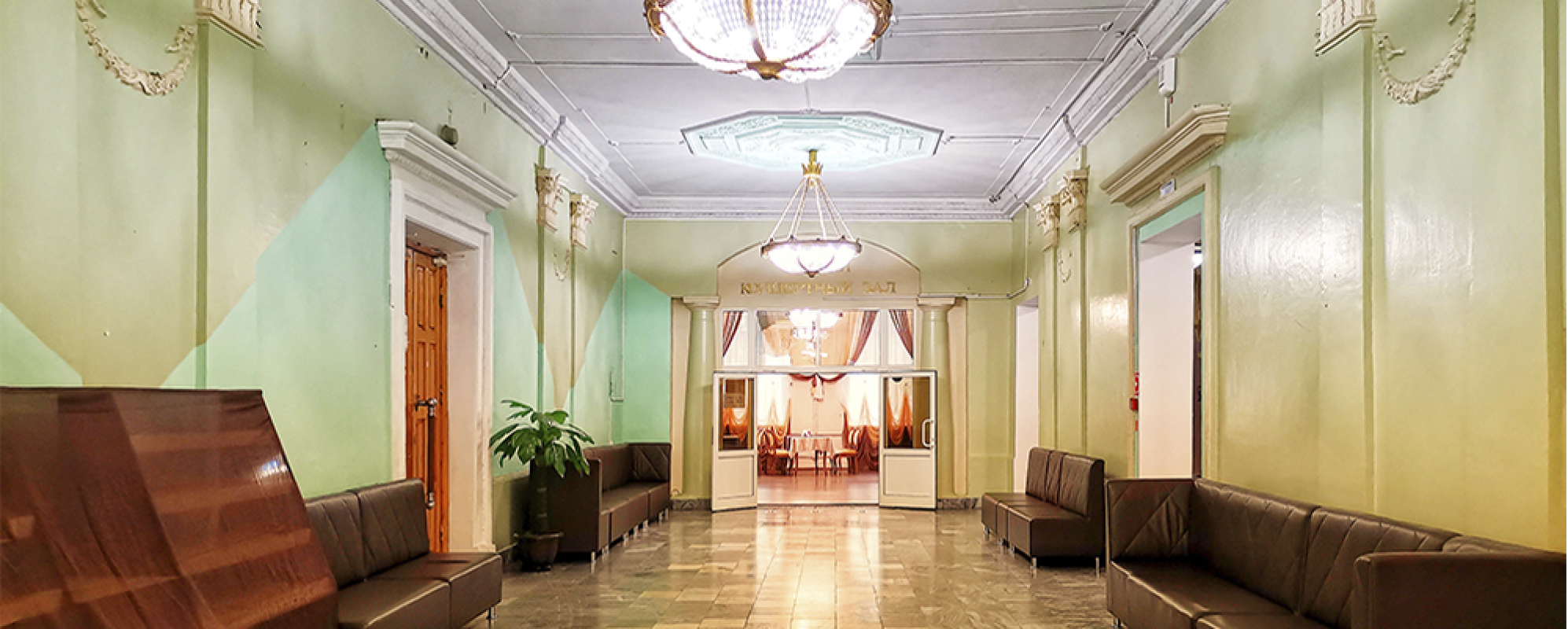 Фотографии фойе Фойе ДК Железнодорожников