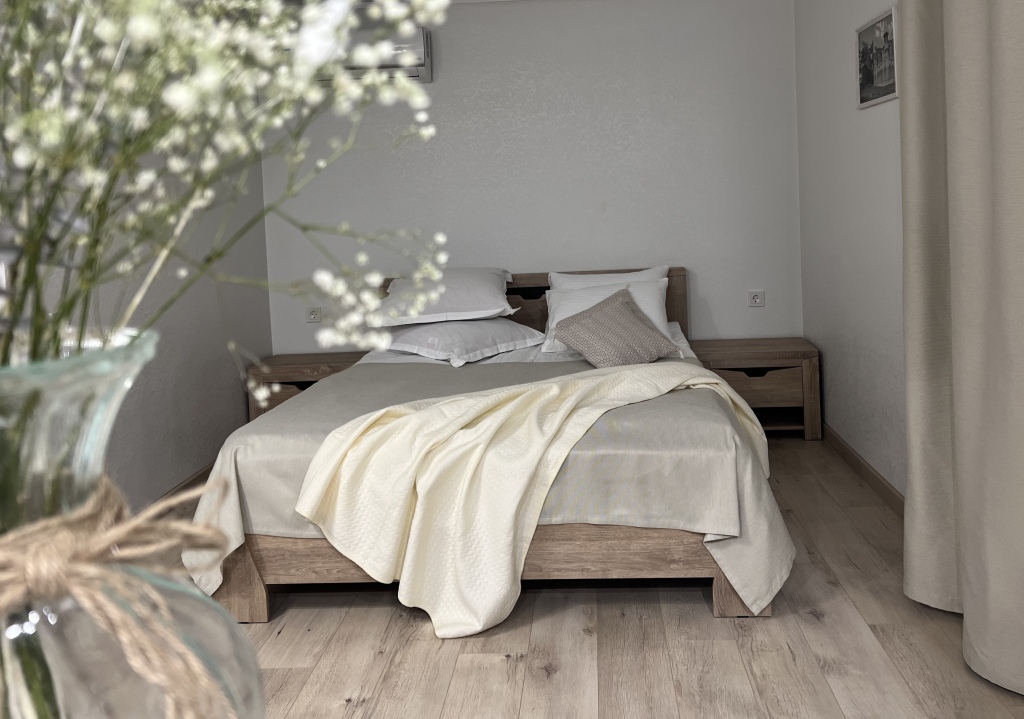 Фотография квартиры Апартаменты Scandi c двориком для курения, пр. Калинина 38 (1)