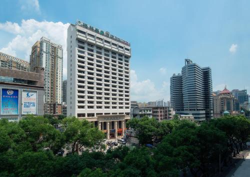 Фотография гостиницы Greentree Inn Shenzhen Dongmen Business Hotel