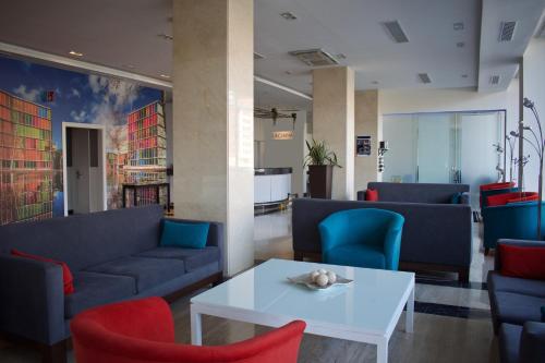 Фотография гостиницы Hotel León Camino Affiliated by Meliá