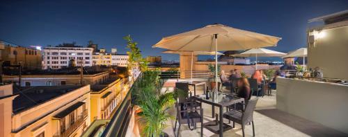 Фотографии гостиницы 
            Decanter Hotel