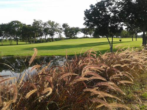 Фотография гостиницы Uniland Golf & Resort