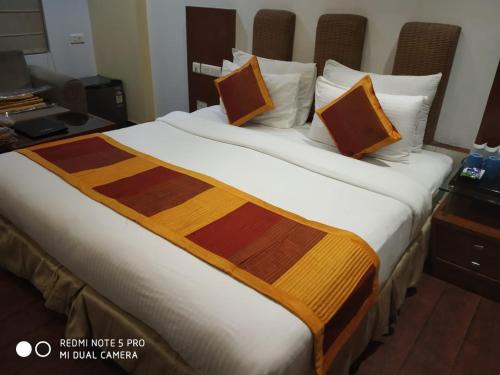 Фотография гостиницы FabExpress T P Suite