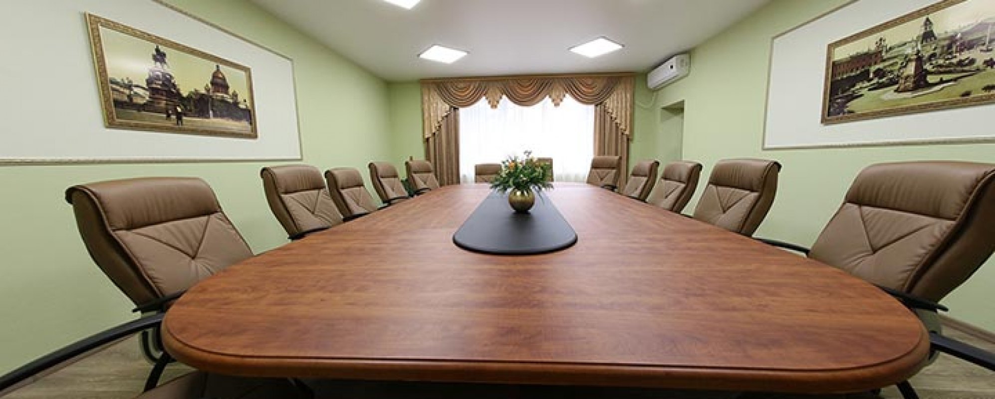 Фотографии комнаты для переговоров Зал переговоров