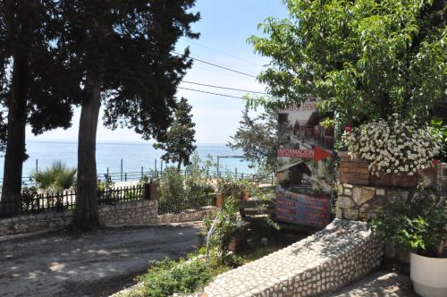 Фотография кемпинга Lodges Shen Nikolla