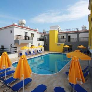 Фотографии апарт отеля
Sea CleoNapa Hotel