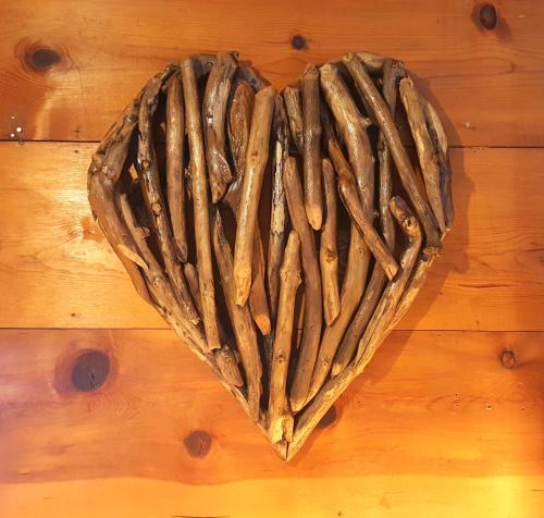 Фотография гостевого дома Lil' Log at Hearthstone Cabins and Camping - Pet Friendly