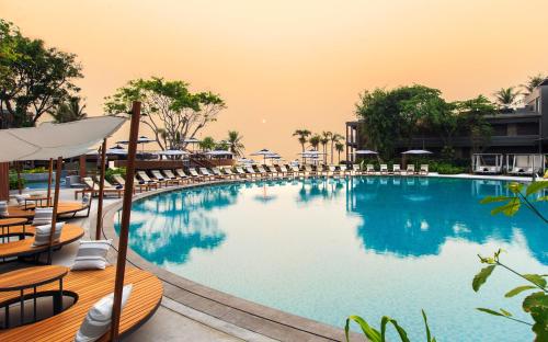 Фотография гостиницы Hua Hin Marriott Resort and Spa - SHA Extra Plus