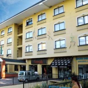 Фотография гостиницы Hotel Pinares Plaza