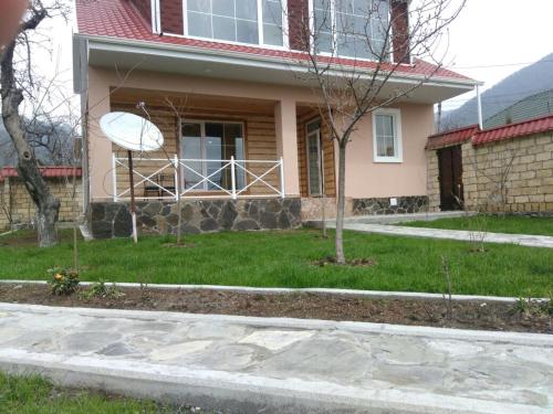 Фотография гостевого дома Gabala Explorers' Villa near Tufandag