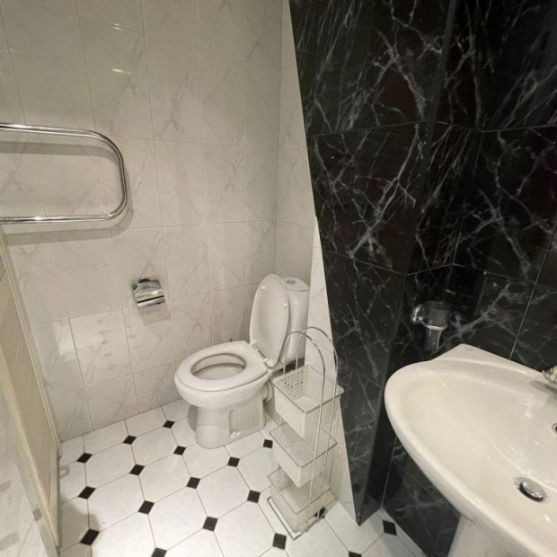 Фотографии квартиры 
            Tolstoy Apart (Толстой Апарт) на улице Лейтейзена 6