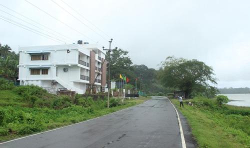 Фотографии гостиницы
White Coral