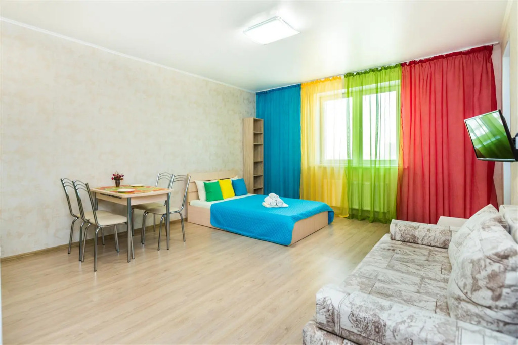 Фотография квартиры Апартаменты студия в ярких тонах в центре Тюмени