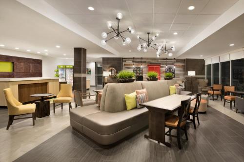 Фотография гостиницы Home2 Suites by Hilton Houston Webster