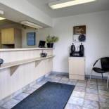 Фотография гостиницы Americas Best Value Inn East Peoria