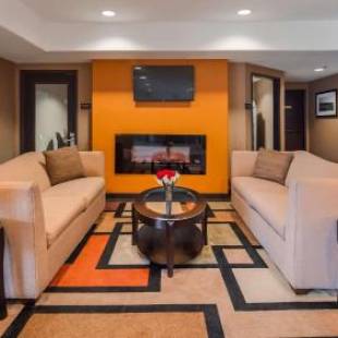 Фотографии гостиницы
Best Western Plus Wine Country Inn & Suites