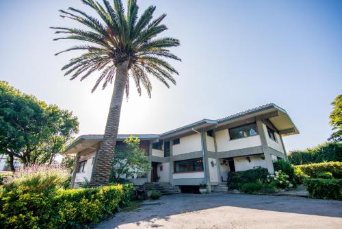 Фотография гостевого дома Azkorri Beach House