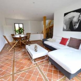 Фотографии гостевого дома 
            Maison de 2 chambres avec jardin amenage et wifi a Alligny en Morvan