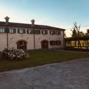 Фотографии базы отдыха
La Tenuta Va Oltre