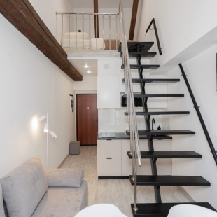 Фотография квартиры Апартаменты Сутки-Дом - Лестница 4