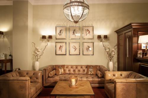 Фотография гостиницы The Ascot Hotel